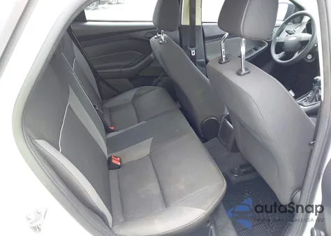 2012 Ford Focus S z USA, uszkodzony, nr VIN 1FAHP3E21CL287433